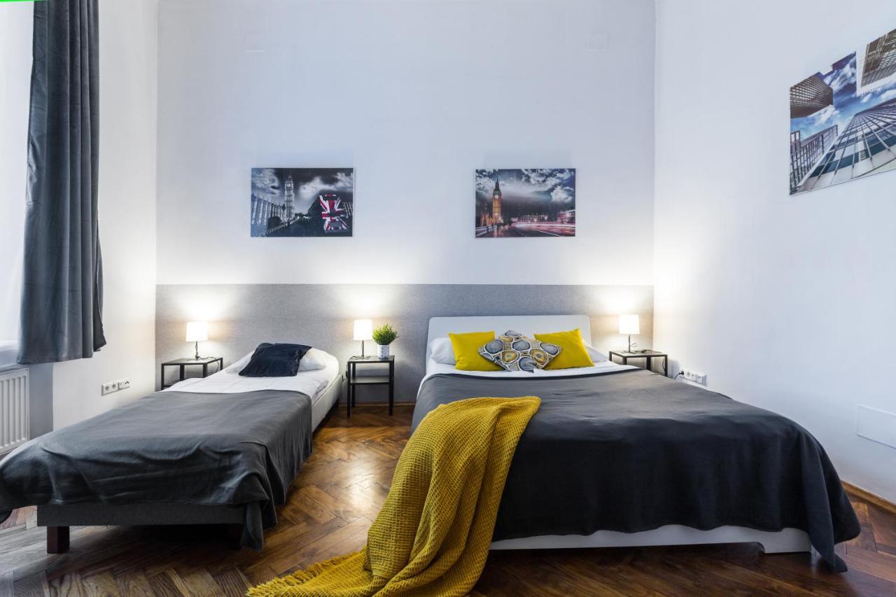 Wawel Cracow Old City Apartments - Friendhouse Apartments Краків Екстер'єр фото