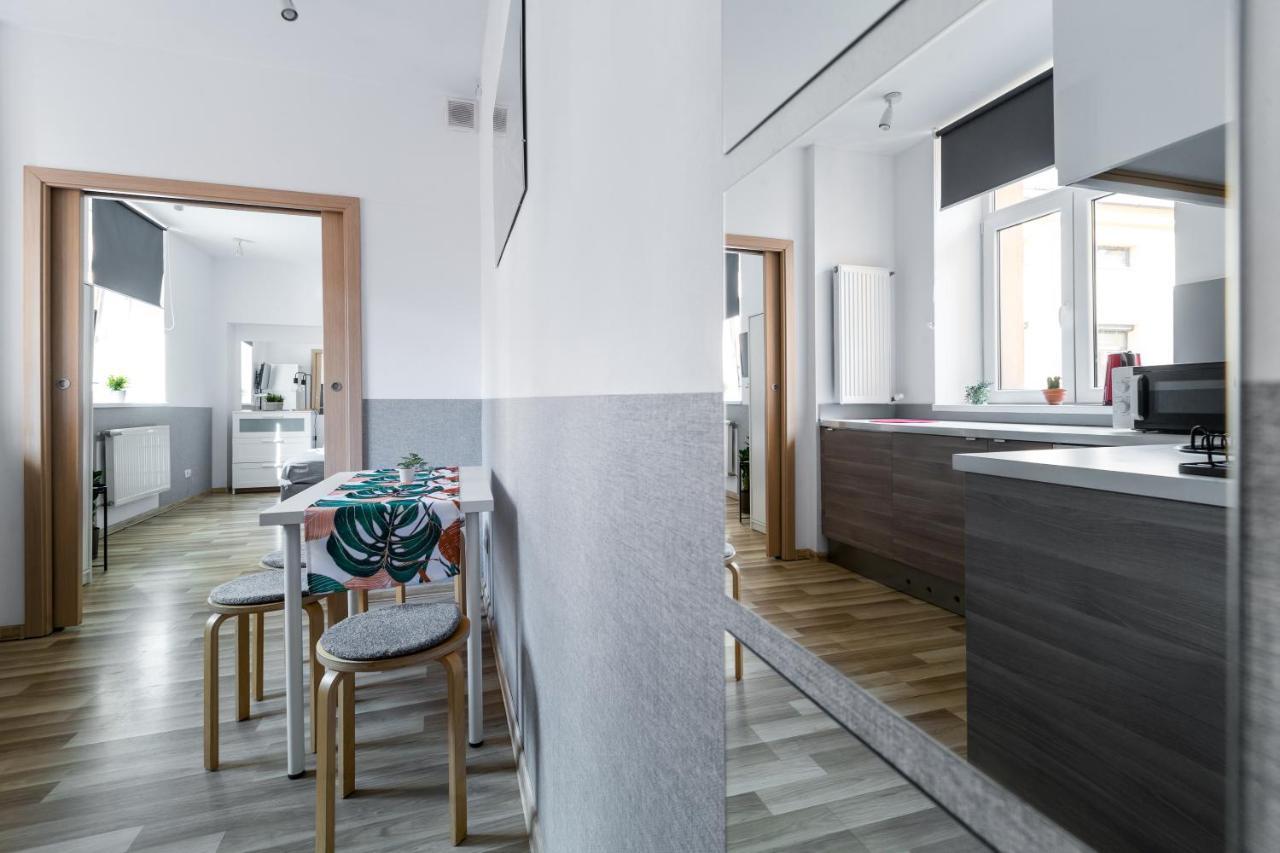 Wawel Cracow Old City Apartments - Friendhouse Apartments Краків Екстер'єр фото